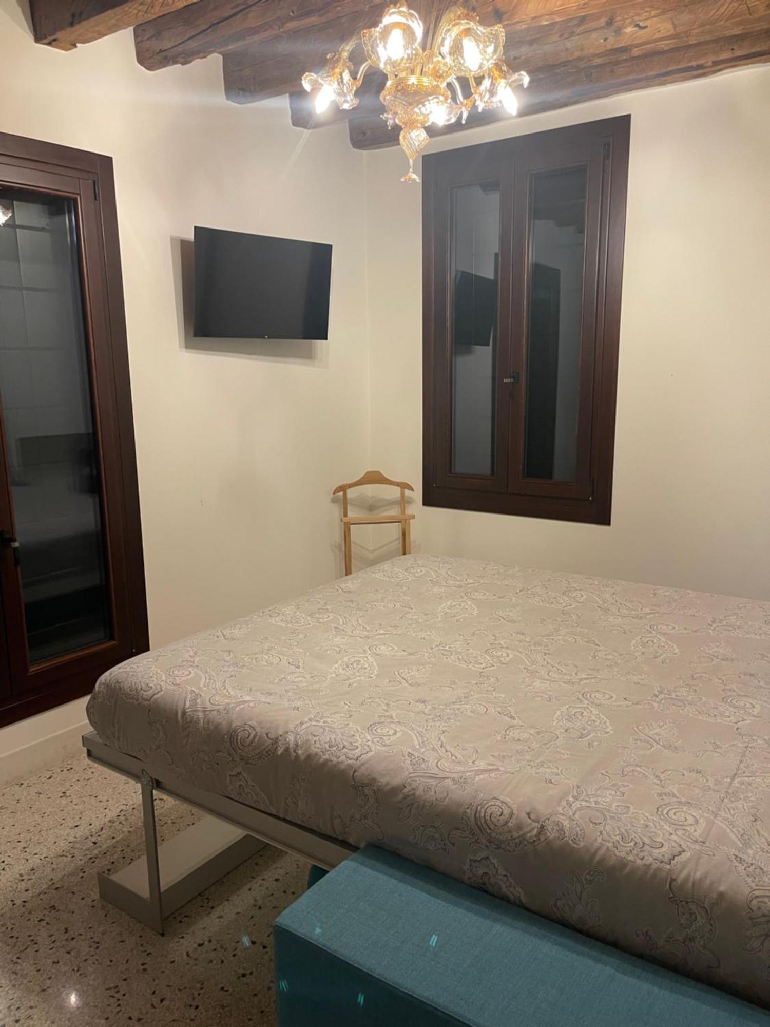 Remer Suites Venice Room photo