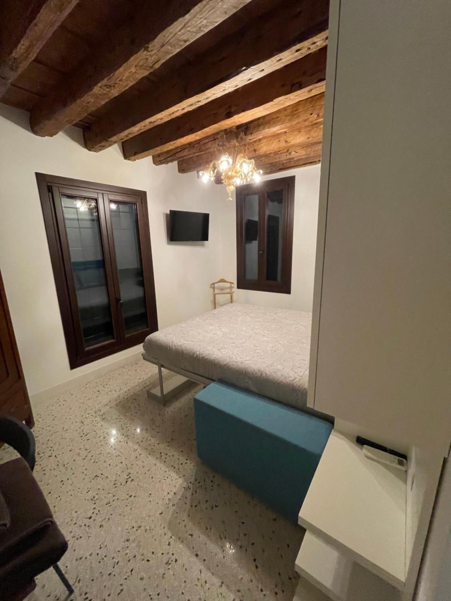 Remer Suites Venice Room photo